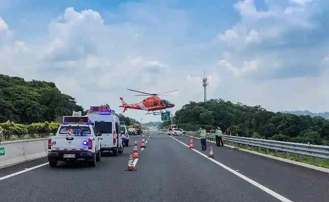 从化区高速公路汽车救援案例